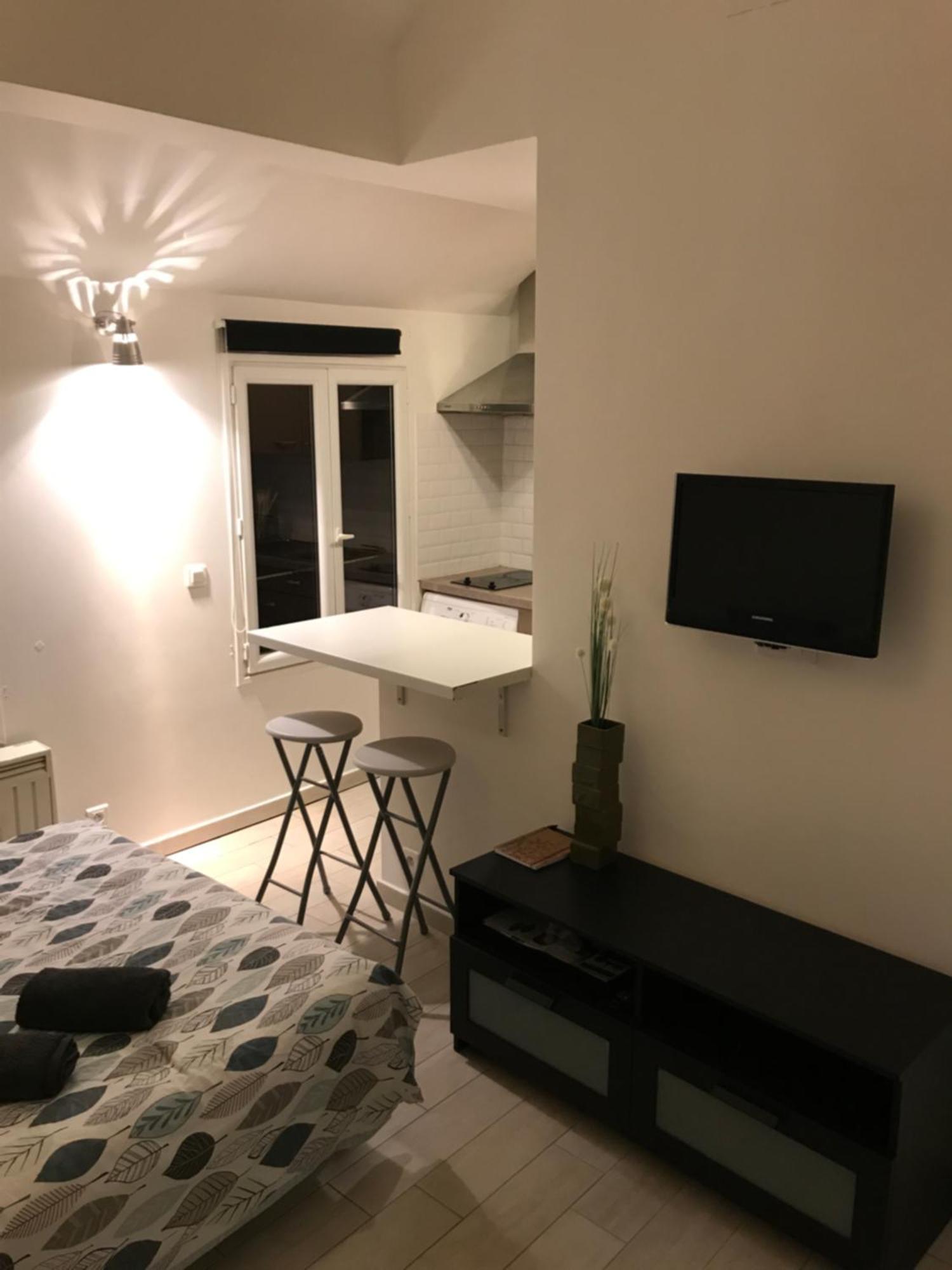Le Studio - Hyper Centre De Fontainebleau - Proche Insead Dış mekan fotoğraf